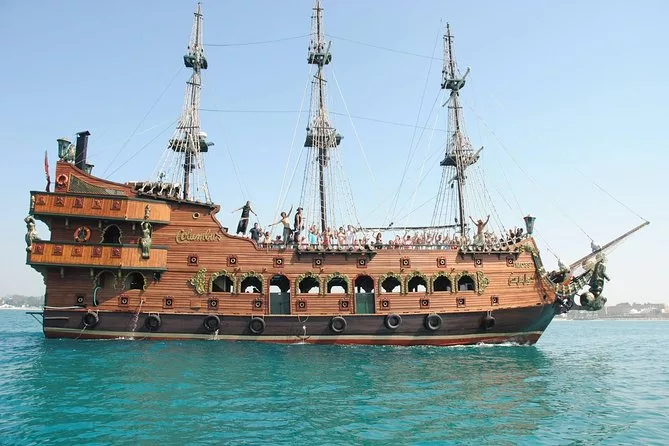 bateau de pirates hammamet